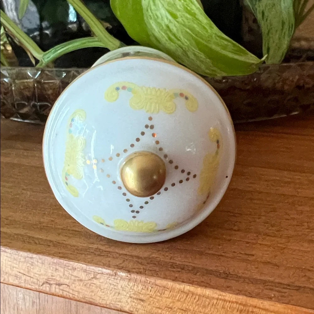 Lenox porcelain spice